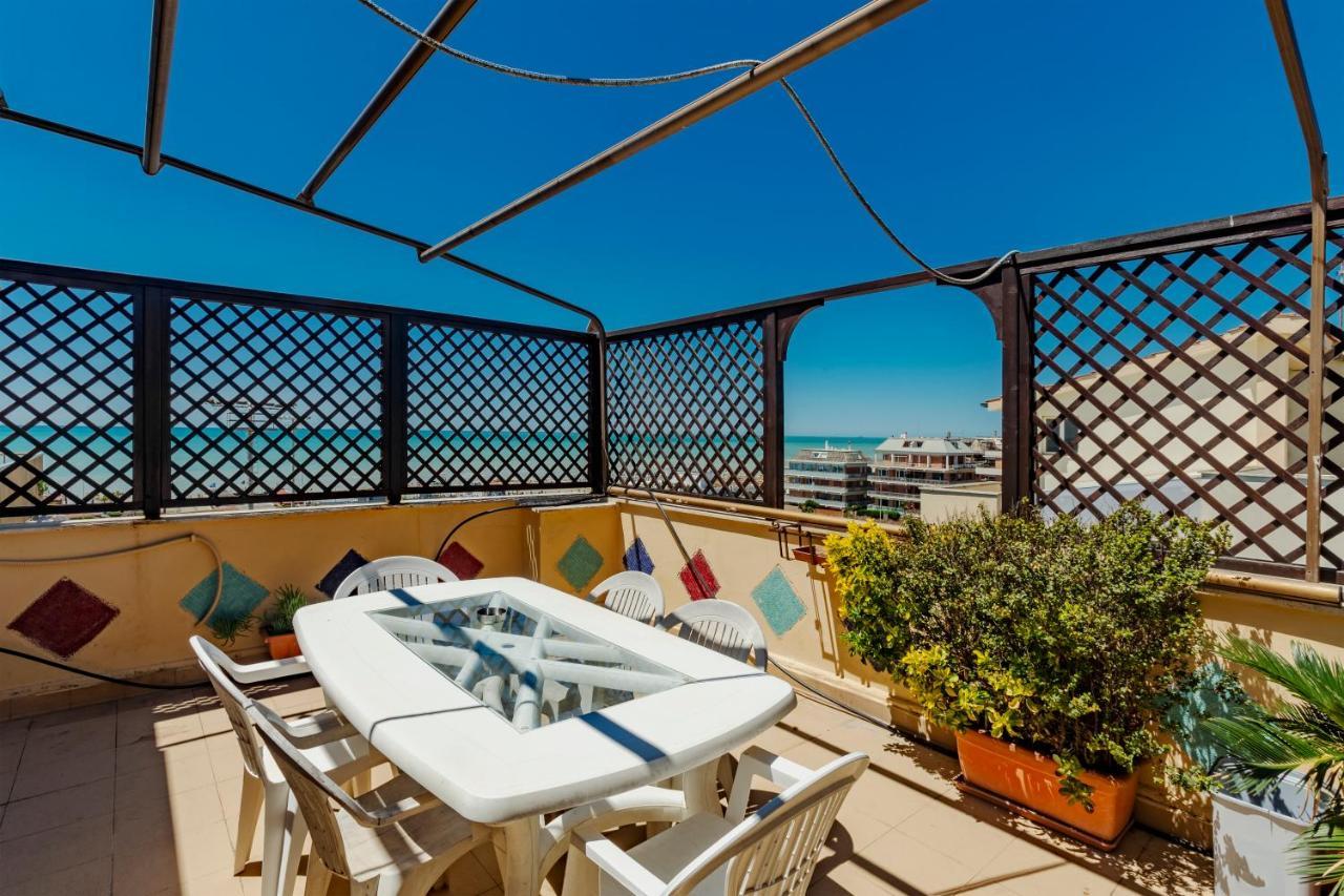 Appartamento Polo Natatorio Lido di Ostia Luaran gambar