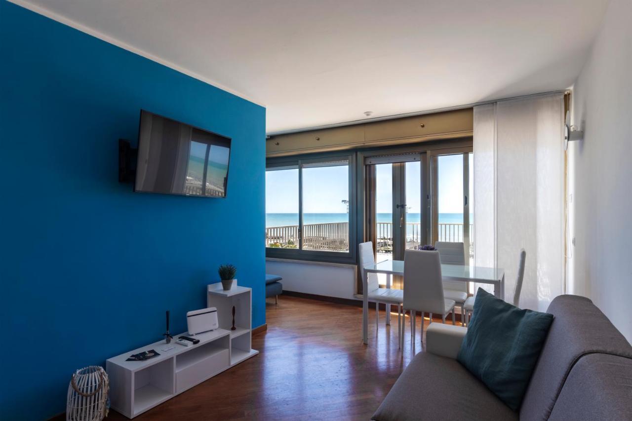 Appartamento Polo Natatorio Lido di Ostia Luaran gambar